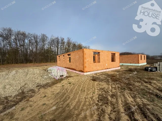 Eladó ház Kecskemét, Felsőszéktó 82 nm