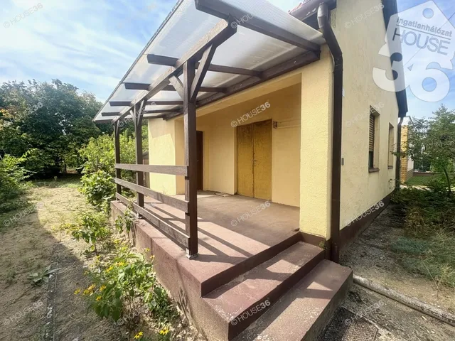 Eladó üdülő és hétvégi ház Lakitelek 30 nm