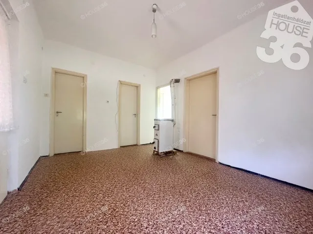 Eladó üdülő és hétvégi ház Lakitelek 30 nm