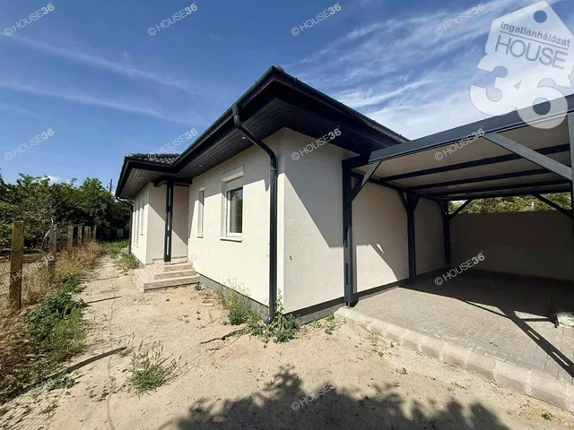 Eladó ház Kecskemét 64 nm