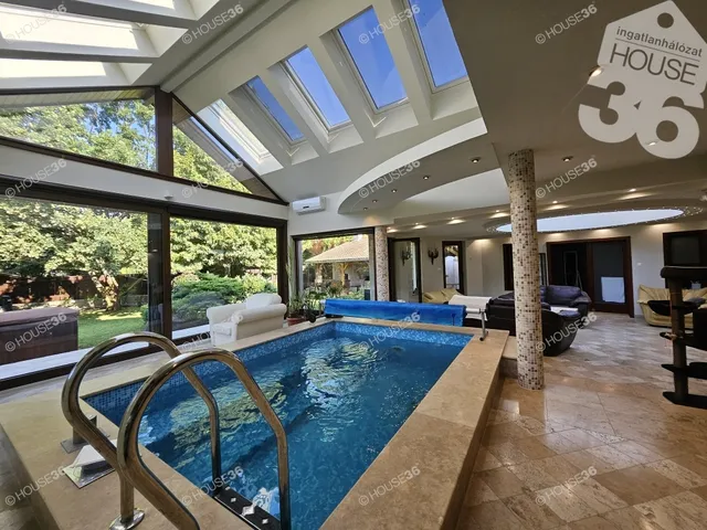 Eladó ház Kecskemét 300 nm