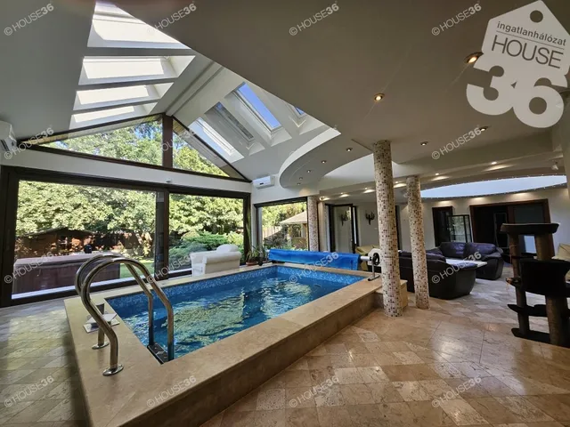 Eladó ház Kecskemét 300 nm