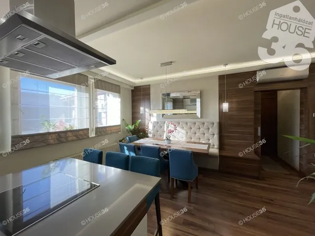 Eladó üdülő és hétvégi ház Kecskemét, Belváros 93 nm