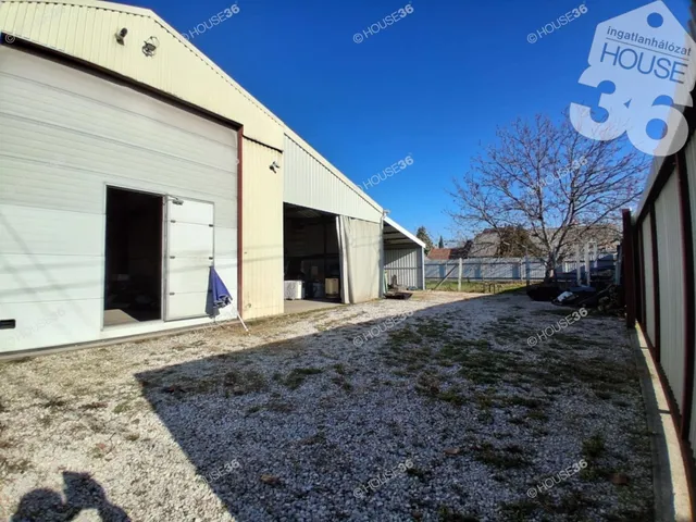 Eladó telek Izsák 714 nm