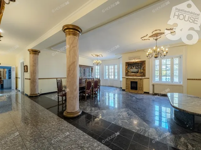 Eladó ház Kecskemét, Villanegyed 270 nm