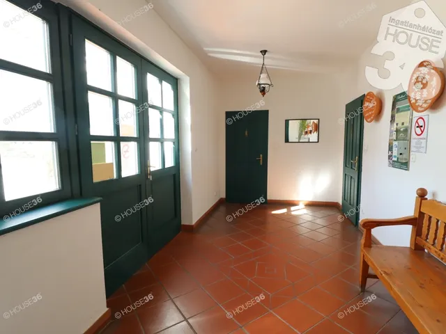 Eladó kereskedelmi és ipari ingatlan Sopron 520 nm