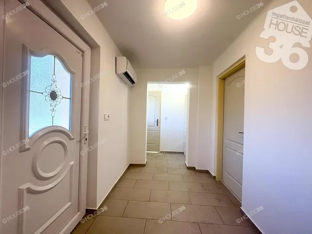 Eladó ház Kiskunfélegyháza 30 nm