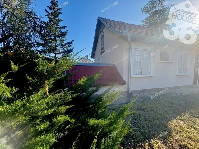 Eladó ház Tiszakécske 38 nm