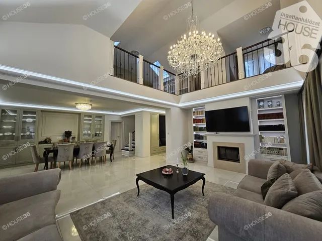 Eladó ház Kecskemét 293 nm