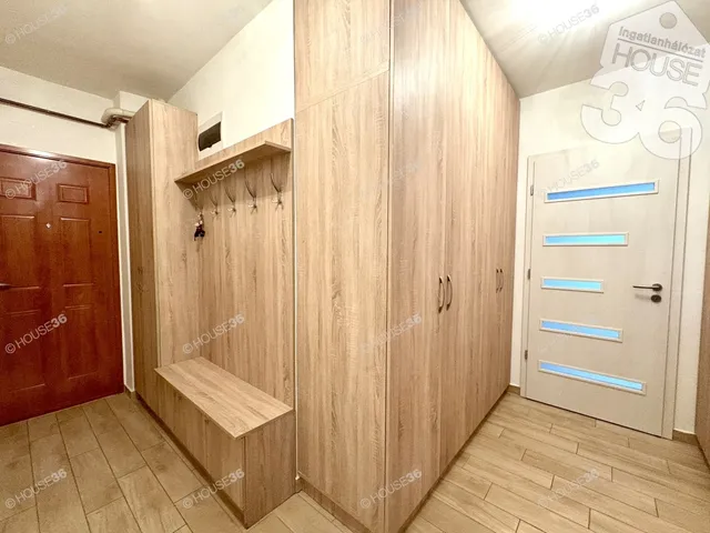 Eladó lakás Kecskemét, Hunyadiváros 83 nm