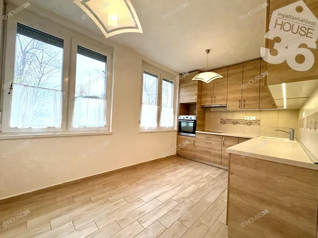 Eladó lakás Kecskemét 83 nm