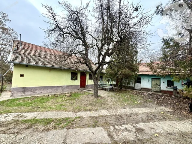 Eladó mezőgazdasági ingatlan Pálmonostora 106 nm