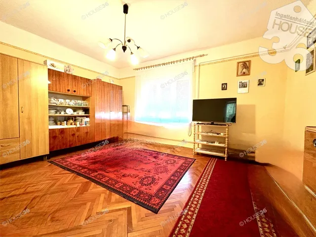 Eladó ház Városföld 76 nm