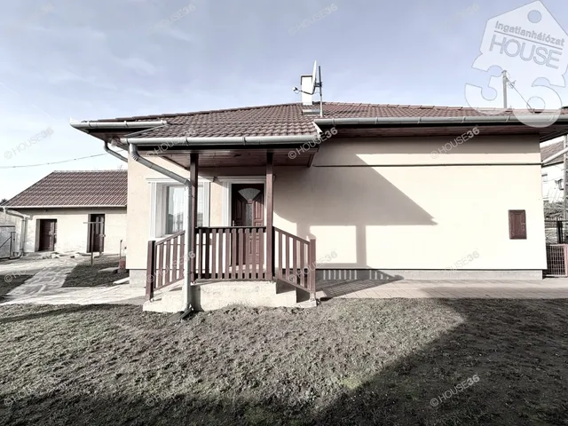 Eladó ház Városföld 76 nm