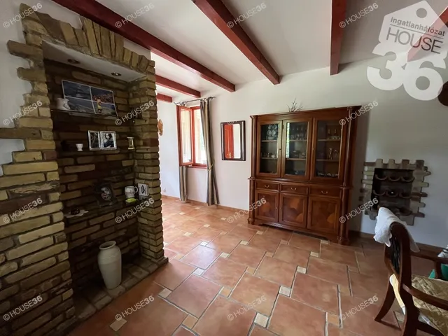 Eladó ház Kerekegyháza 698 nm