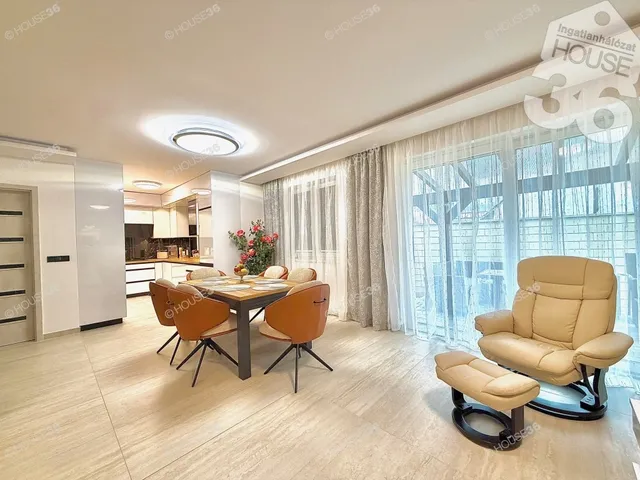 Eladó ház Kecskemét, Hollandfalu 135 nm