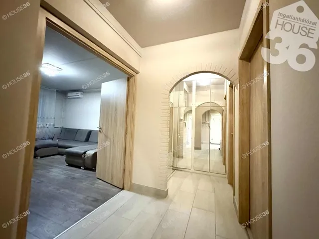 Eladó lakás Kecskemét, Hunyadiváros 69 nm