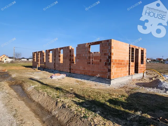 Eladó ház Kecskemét, Kadafalva 62 nm