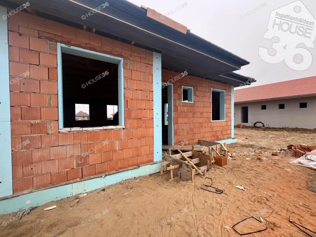 Eladó ház Kecskemét, Felsőszéktó 91 nm