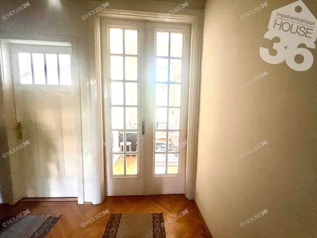 Eladó lakás Budapest I. kerület 72 nm