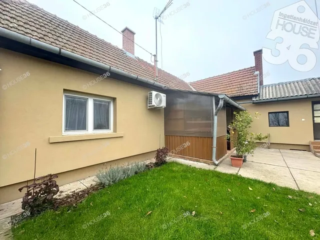 Eladó ház Kecskemét, Máriahegy 56 nm