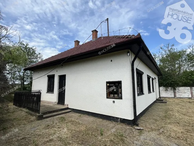 Eladó kereskedelmi és ipari ingatlan Kiskunfélegyháza 280 nm