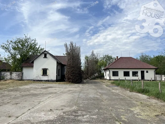 Eladó kereskedelmi és ipari ingatlan Kiskunfélegyháza 280 nm