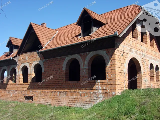 Eladó ház Kecskemét, Úrihegy 180 nm