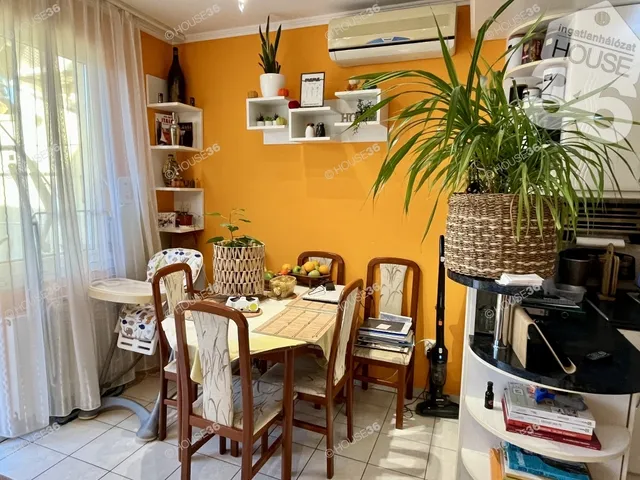 Eladó ház Kecskemét, Hunyadiváros 100 nm