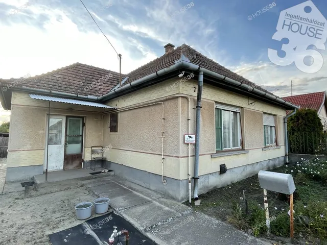 Eladó ház Soltszentimre 75 nm