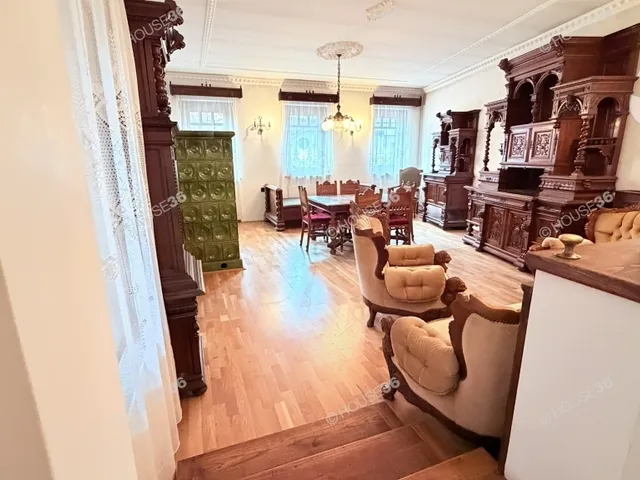 Eladó ház Kecskemét, Belváros 280 nm