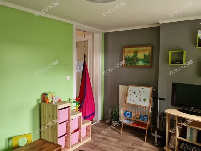 Eladó ház Kecskemét, Hunyadiváros 140 nm