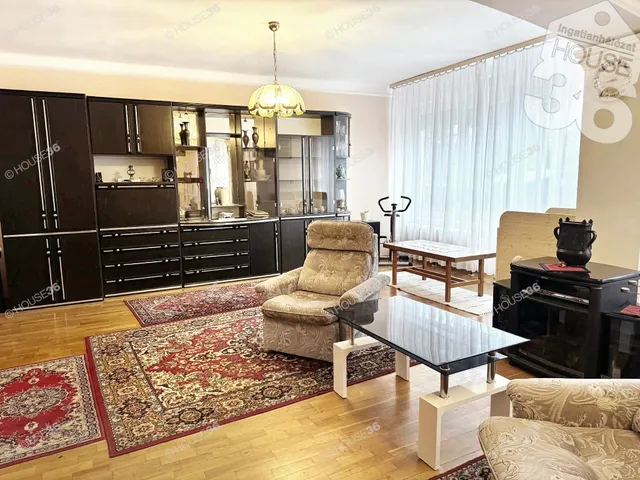 Eladó ház Kecskemét, Petőfiváros 156 nm