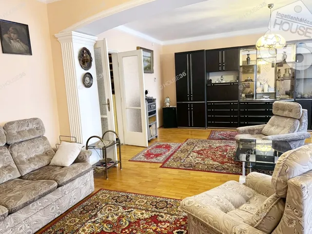 Eladó ház Kecskemét, Petőfiváros 156 nm