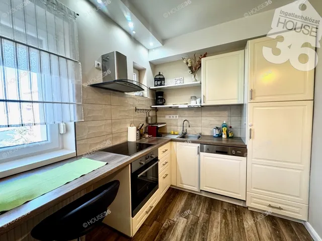 Eladó lakás Kecskemét, Belváros 73 nm