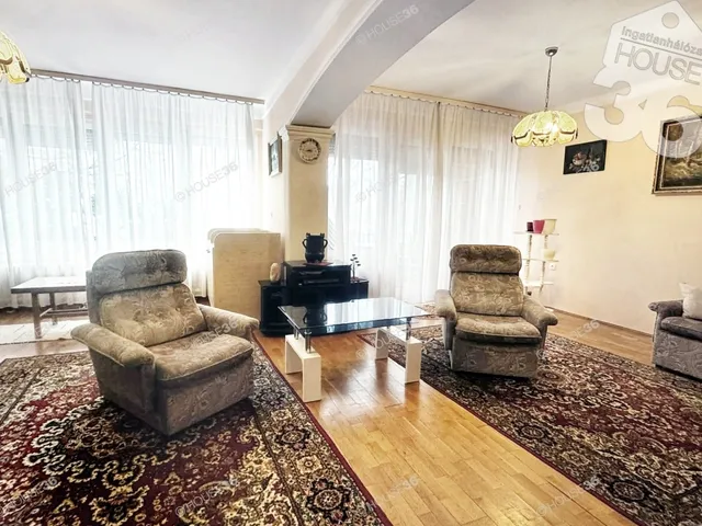 Eladó ház Kecskemét, Petőfiváros 156 nm