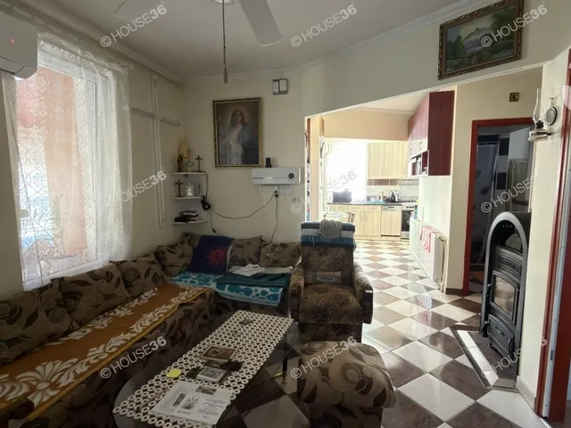 Eladó ház Kecskemét, Szeleifalu 225 nm