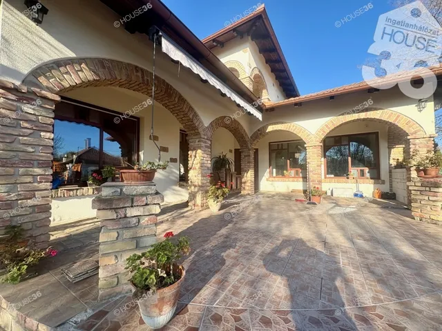 Eladó ház Lajosmizse 140 nm