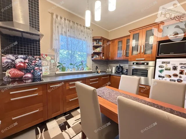 Eladó lakás Kecskemét 72 nm