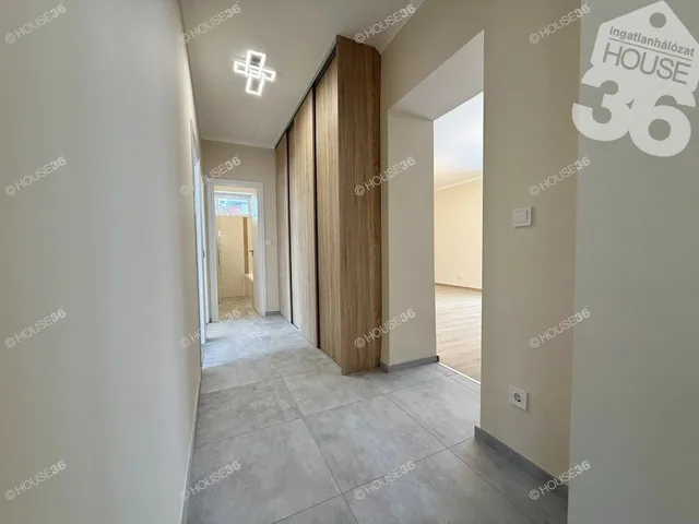 Eladó ház Kecskemét, Műkertváros 67 nm