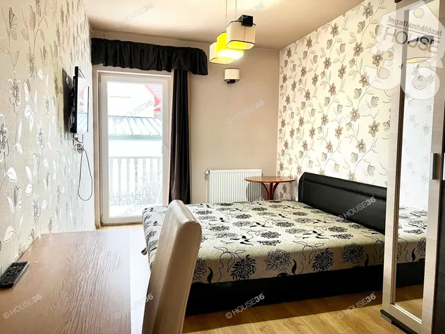 Eladó kereskedelmi és ipari ingatlan Kecskemét, Belváros 837 nm