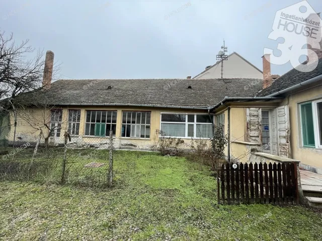 Eladó ház Kiskunmajsa 240 nm