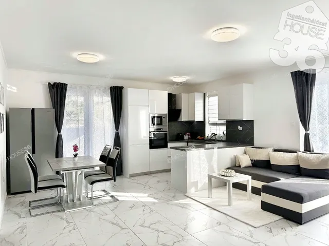 Eladó ház Kecskemét, Kisfái 105 nm