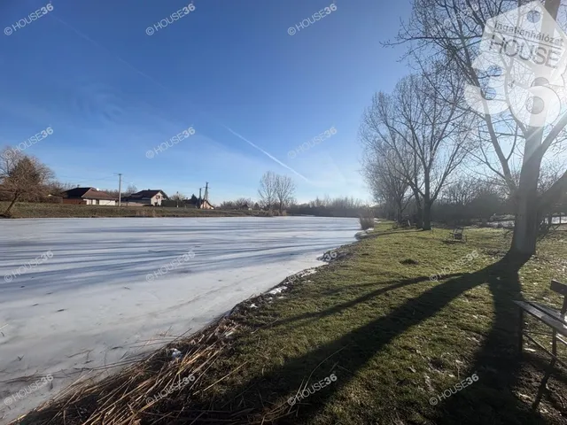 Eladó ház Tiszaug 75 nm