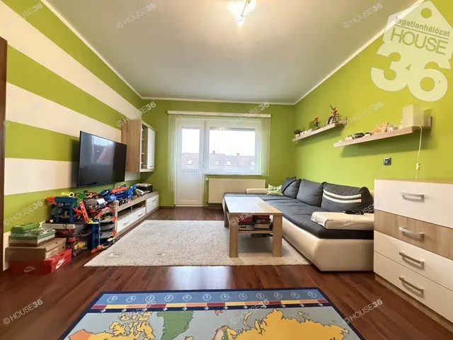 Eladó lakás Kecskemét, Villanegyed 72 nm