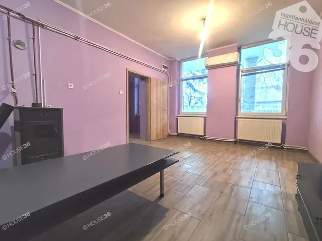 Eladó lakás Kecskemét, Hunyadiváros 53 nm