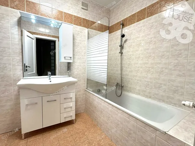 Kiadó lakás Kecskemét 57 nm