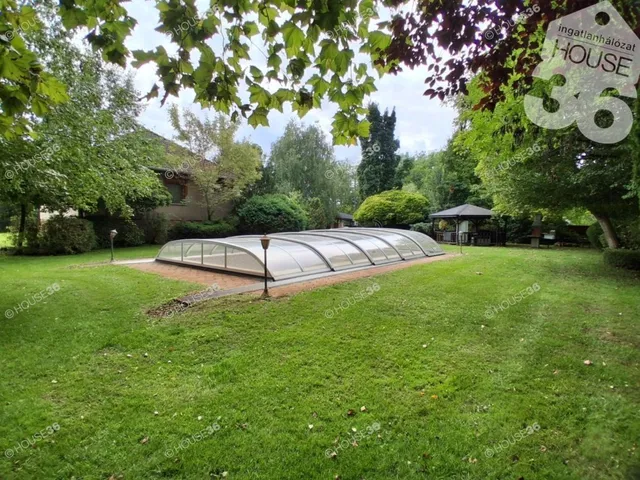 Eladó ház Kecskemét 200 nm