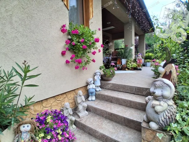 Eladó ház Kecskemét 200 nm