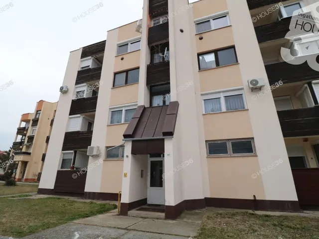 Eladó lakás Kiskőrös 61 nm
